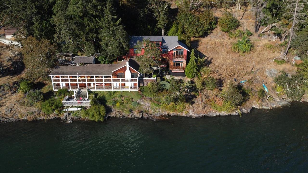 Salishan Tree House Suite Cowichan Bay Exterior photo